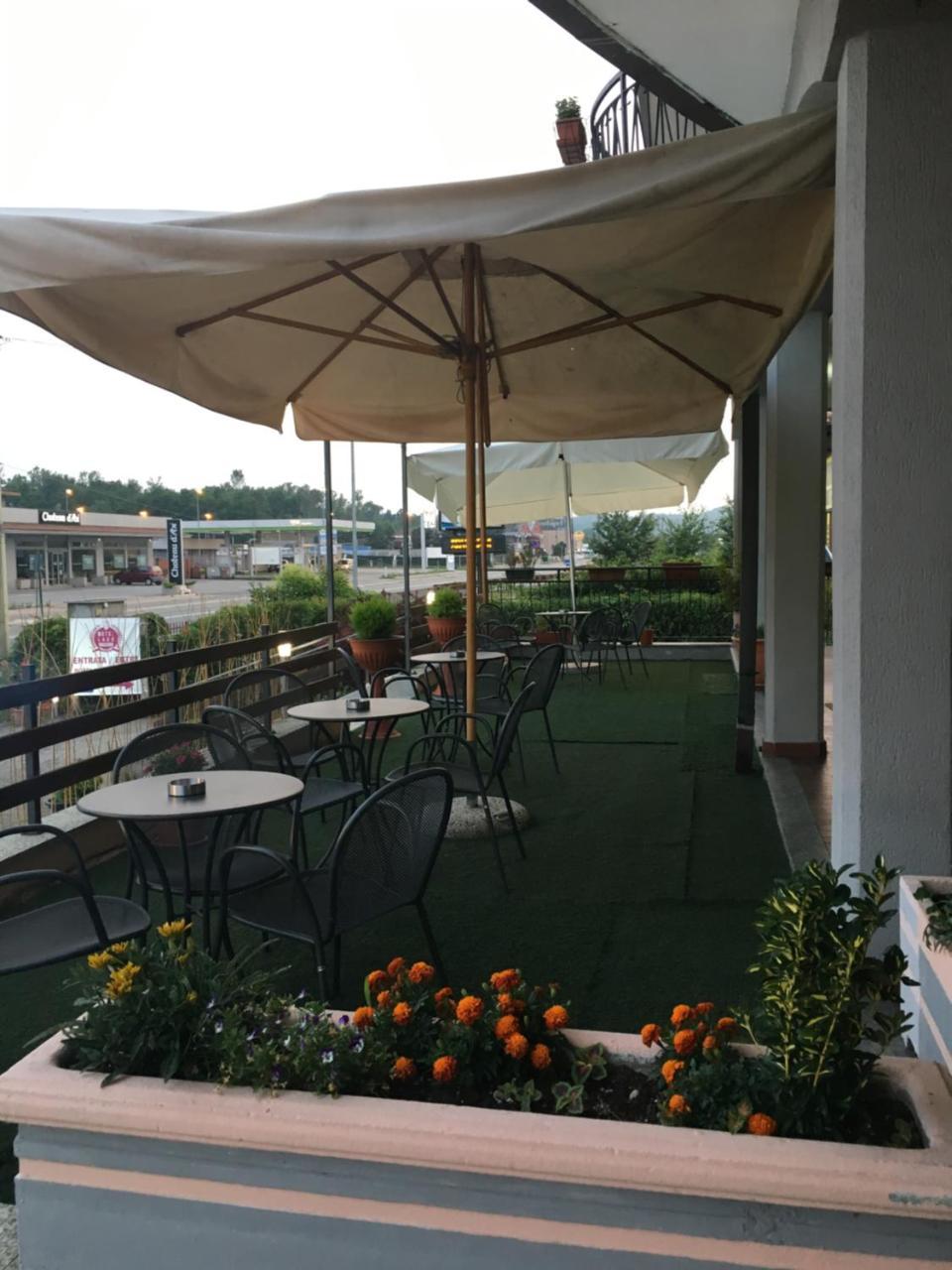 Hotel Lago Maggiore 카스텔레토소프라티시노 외부 사진