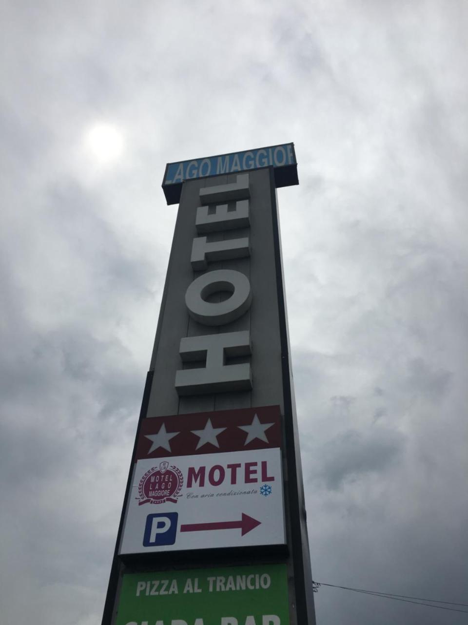 Hotel Lago Maggiore 카스텔레토소프라티시노 외부 사진